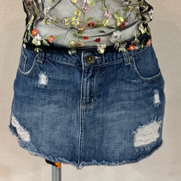 y2k Mossimo Mini Skirt - Picture 2 of 4